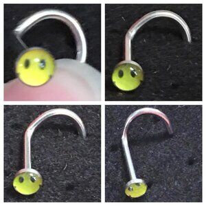 Smiley Face 18 Gauge C-shaped Nose Ring